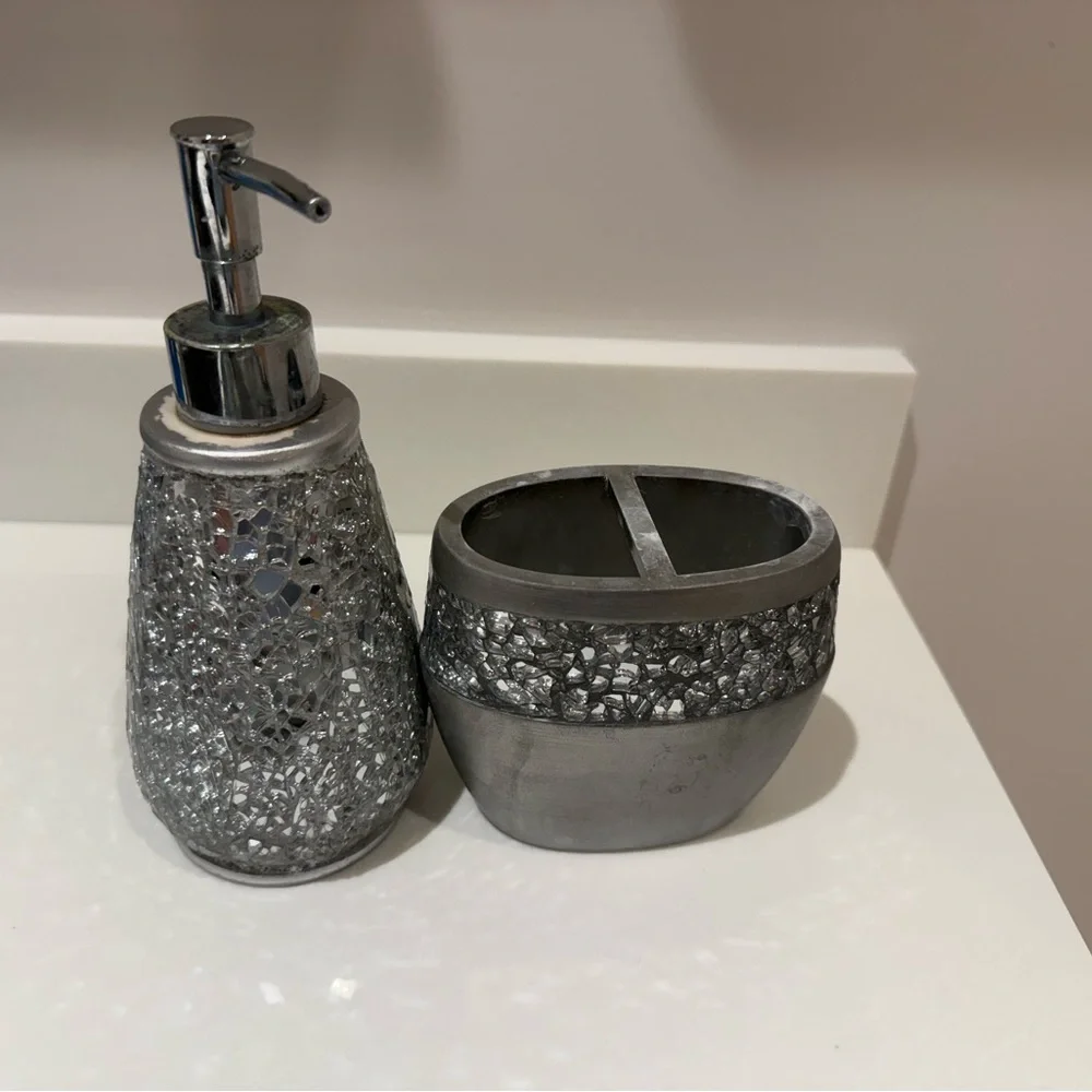 Silver Mosaic Bathroom Accessory Set - Soap Dispenser, Tumbler & Tray